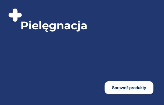 kobieta wmasowywuje sobie krem