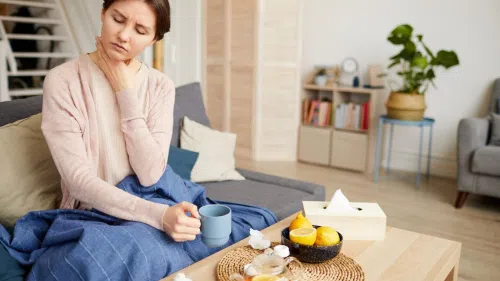 Angina ropna – przyczyny, objawy, leczenie i profilaktyka