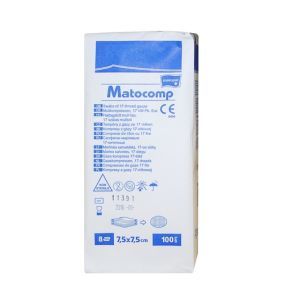 Kompresy gazowe Matocomp, 17-nitkowe, 7,5 x 7,5 cm, 8-warstwowe, 100 szt.