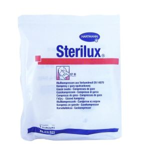 Sterilux, kompresy jałowe 17-nitkowe, 8 warstwowe, 5 cm x 5 cm, 3 szt.