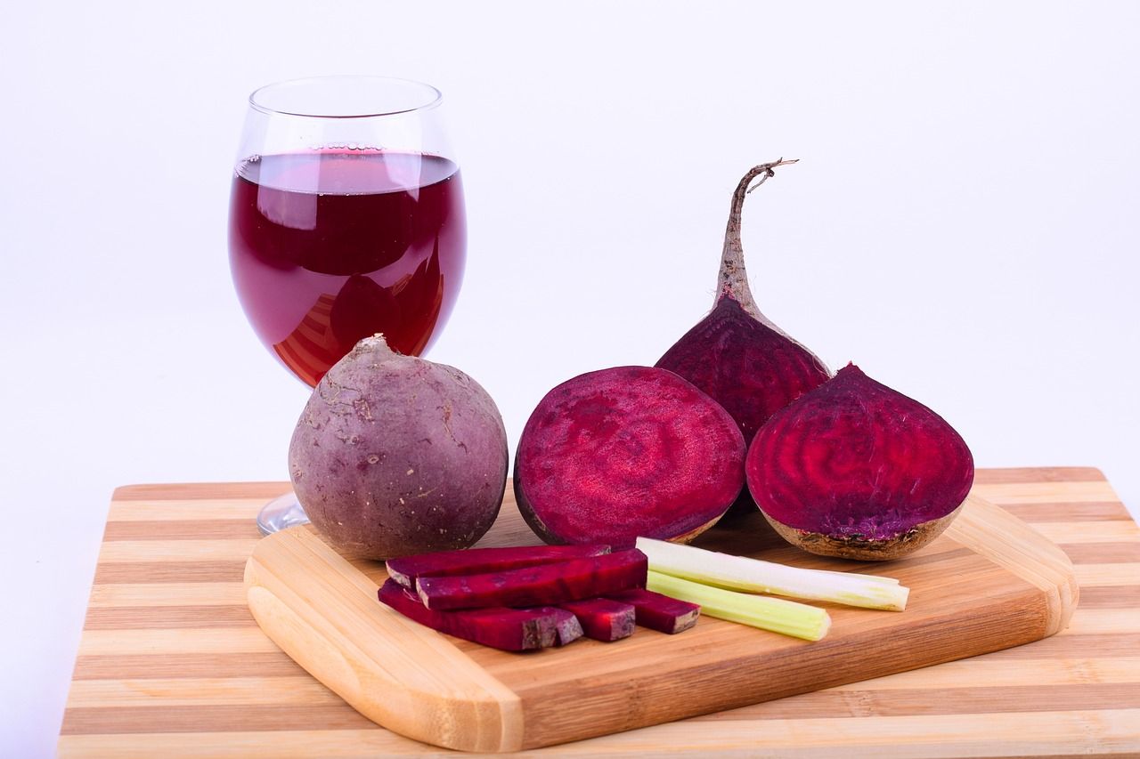 Sok z buraka : Nowy superfood? Na co pomaga? title